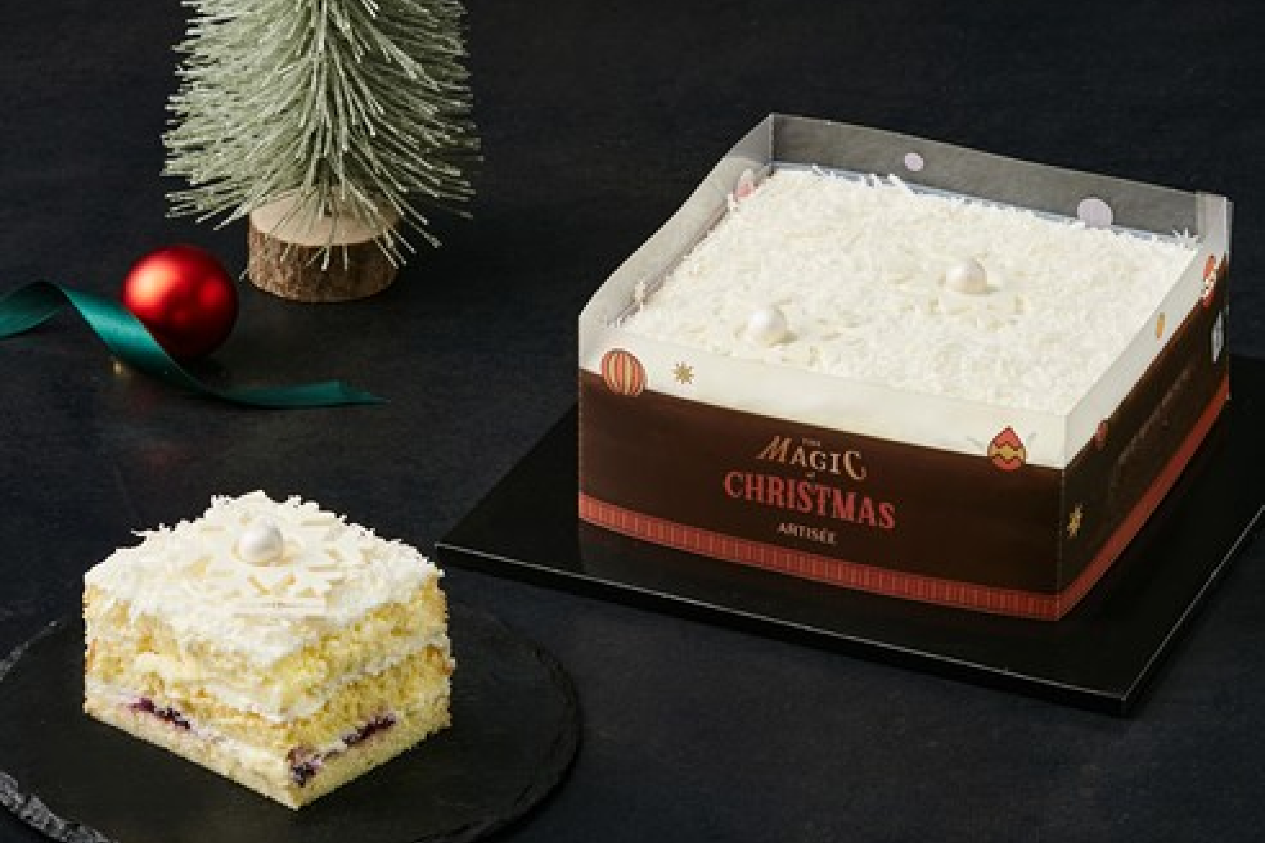 [아티제 트리플 베리 화이트 케이크]상큼함이 숨어있는트리플베리 OOO